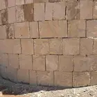 حجر طبيعي وعشواي  مع مواد و بدون مواد توريد وتر يب