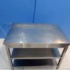 طاولة فولاذية