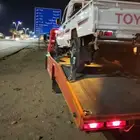 سطحه لنقل السيارات داخل وخارج جدة