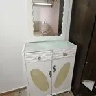 طاولة تسريحة