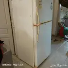 ثلاجه للبيع عيبها الوحيد راح الفريون والثلاجه الثانيه فيها ا