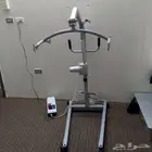 جهاز لحمل كبار السن والمقعدين يعمل بالكهرباء شحن