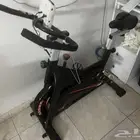 دراجة رياضية ثابتة (سبننق)   نظيفة جدا