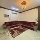 اثاث كنبات وفرشه وطاوله