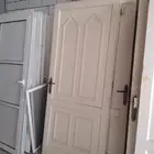 ابواب خشب مستعمل نظيف وشبابيك مستعمله نظيفه للبيع