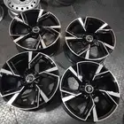 طقم جنوط اودي مقاس 18