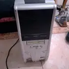 كمبيوتر نظيف مع ملحقاته