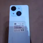 الجوال نضيف ومع شحن وجرب وبلون السماوي