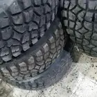 كفرات حجري كمل مع جنوط رانجلر مقاس 37 50 12 17