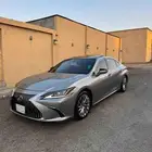 لكزس فل كامل ES 250 -2019