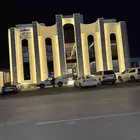 يوجد لدينا شقق للايجار وعمائر للبيع