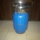 انبوبه للبيع انبوبه اقل من 150 ما راح ابيع ترى مو مليانه فاض