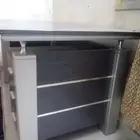مكتب جديد ممتاز بثلاث ادراج وكرسي ودولاب مكتبي