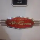 مكينة ثلج يوجد فيها عطل بسيط وتحتاج الى تصليح