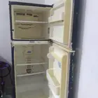 ثلاجه ال جي 12 قدم 220 واط ثلاجه جديده وممتازه وعليها حمايه