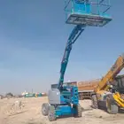 يوجد لدينا مان لفت 14متر و24متر و28متر وسيزر 14متر