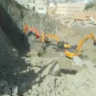 يوجد بنيان حجر وقص اراضي بوكلين وتخريم وفك الصخور وحفر خزانا