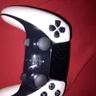 يد سوني معدله ممتازه ماتشكي من شي و شنطه وكرتونها معها