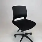 كراسي  مكاتب  محاضرات شالونات بار  كونتر جزاز  دواليب