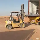 ايجار رافعه شوكية فوركلفت