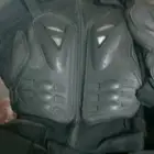 خوذ وصناديق