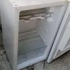 ثلاجة صغير