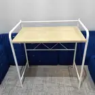 طاوله . مكتب . منوعات . كتب . متحف . انتيك .