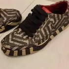 جزمه قوتشي ليميتد اديشن مقاس 41ونص