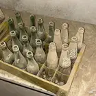 تراث علب ببسي قديم وسفن قديم وابريق قديم