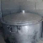 قدر كبير نظيف