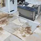 مكيف وباب المنيوم