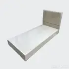 سرير نفر مخمل