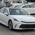 تويوتا كامري LE هايبرد 2025