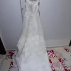 فستان عرس للبيع