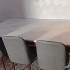 طاولة طعام