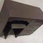 غرفه نوم نضيفه اللون بني