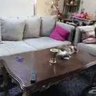 طقم كنب مع طاوله