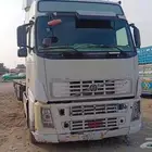 راس تريله فولفو 2007مع سطحه للبيع