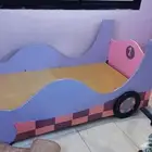 غرفة نوم اطفال سريرين ودولاب وتسريحة