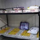 سرير حديد دورين جديد مع اغراضه شامل التوصيل والتركيب