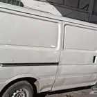 للإيجار الشهري تايوتا هايس