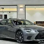لكزس 2022 LS500h سعودي ( بحالة ممتازة )
