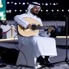 عازف عود و مغني