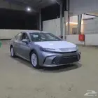 كامري LE فتحة بنزين 2025 جديد تيتانيم