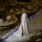 فستان زفاف ملكي مع تاج