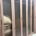 غرفة ملابس للبيع