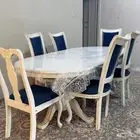 طاولة طعام مستخدمه