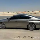 Lexus es 250 model2023