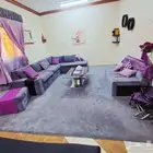 غرفة جلوس للبيع مع السجاده والستاره