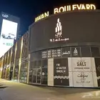 محل للإيجار في الكورنيش مدينة الخبر